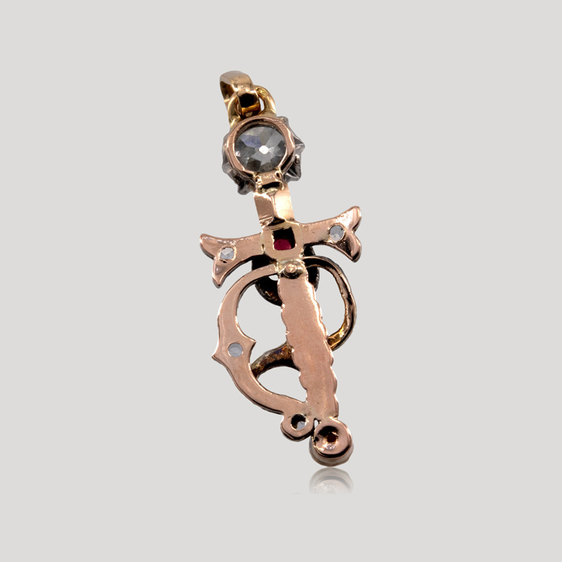 croix-ancienne-or-diamants-rubis-perle-img-4133