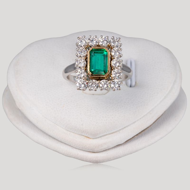 Bague emeraude rectangulaire deals