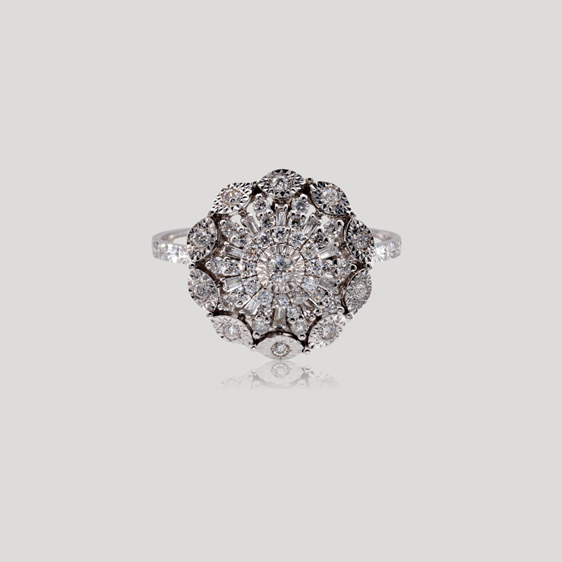 31300537-bague-a-transformation-or-blanc