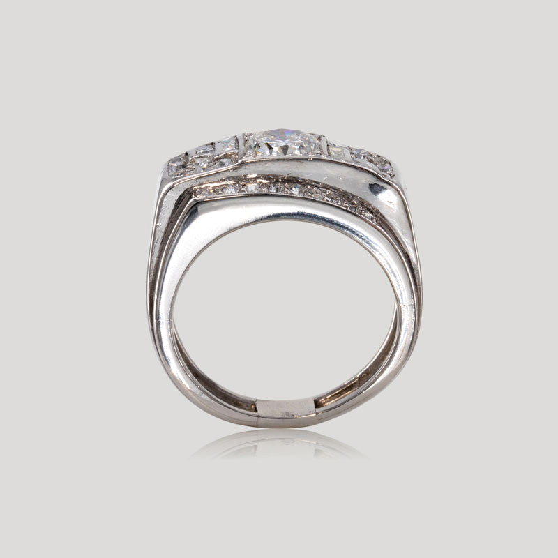31300581-bague-platine-diamants-multi-tailles