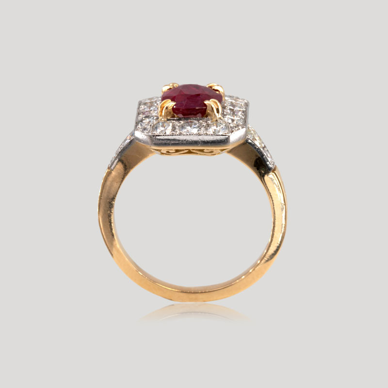 32400052-bague-pans-coupes-rubis-central