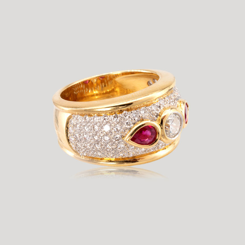 32500066-bague-diamants-et-rubis-poires