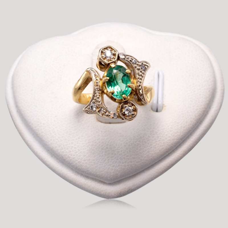 32700070-bague-emeraude-petits-diamants-img-2082