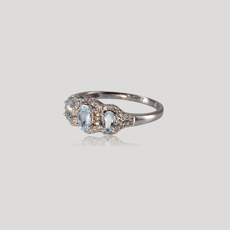 32700445-bague-aigue-marine-diamants
