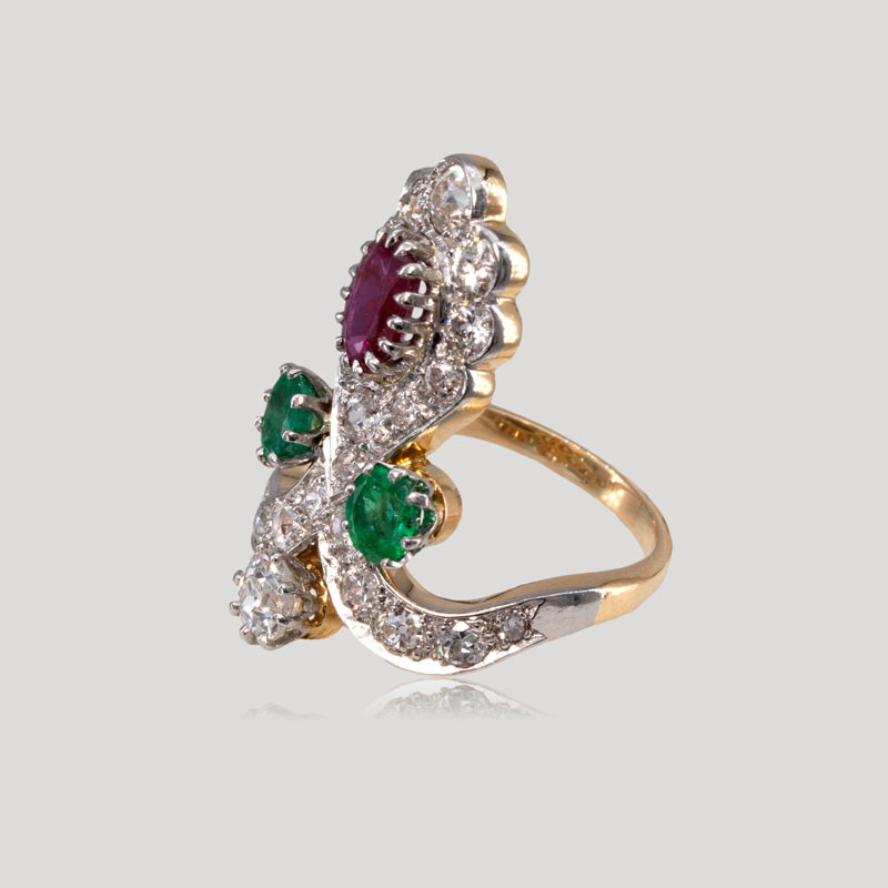 32700550-bague-duchesse-pierres-precieuses-or-et-platine