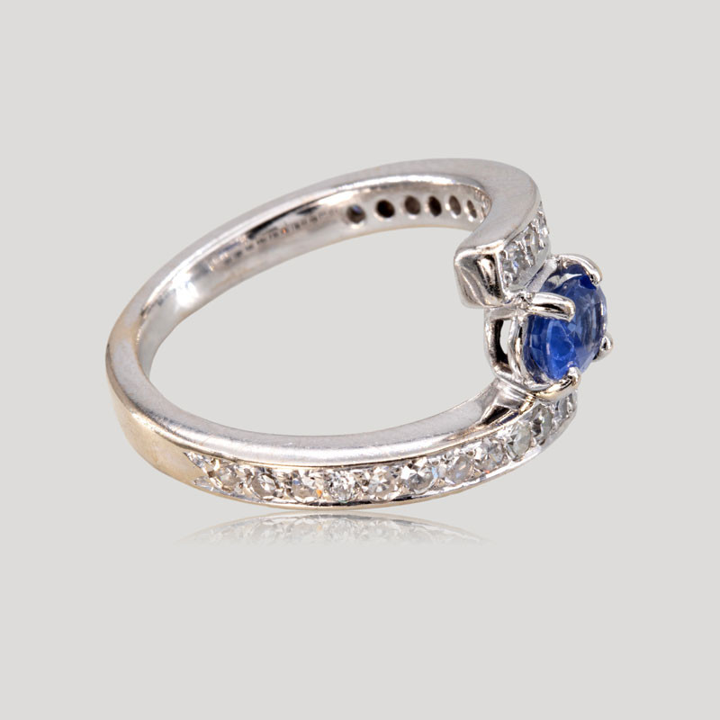 32700559-bague-saphir-diamants-huit-x-huit
