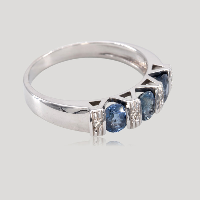 32700560-bague-jarretiere-saphirs-or-blanc