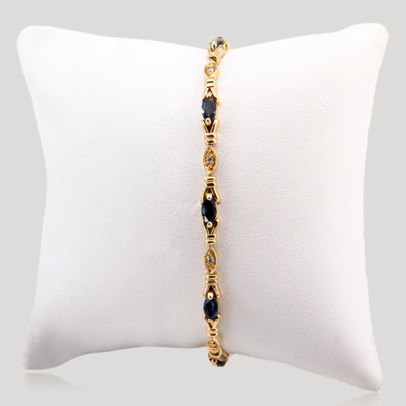 34100055-bracelet-fin-saphirs-diamants-sur-or-jaune