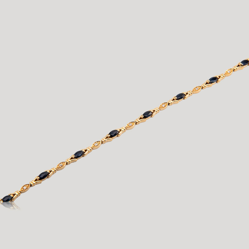34100055-bracelet-saphirs-et-diamants-en-ligne