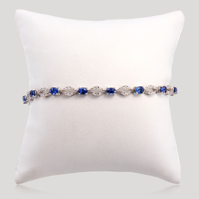 34100056-bracelet-souple-saphir-diamants