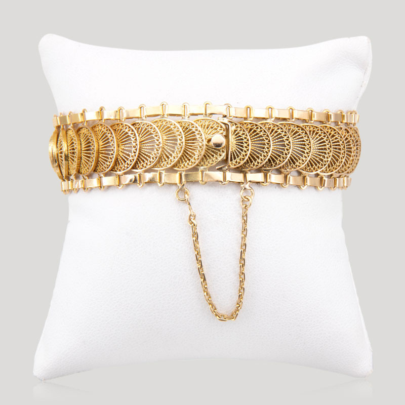 34200416-bracelet-or-cercles-filigranes