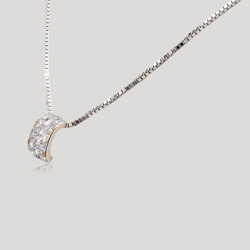 35000080-collier-pendentif-diamants-maille-venitienne