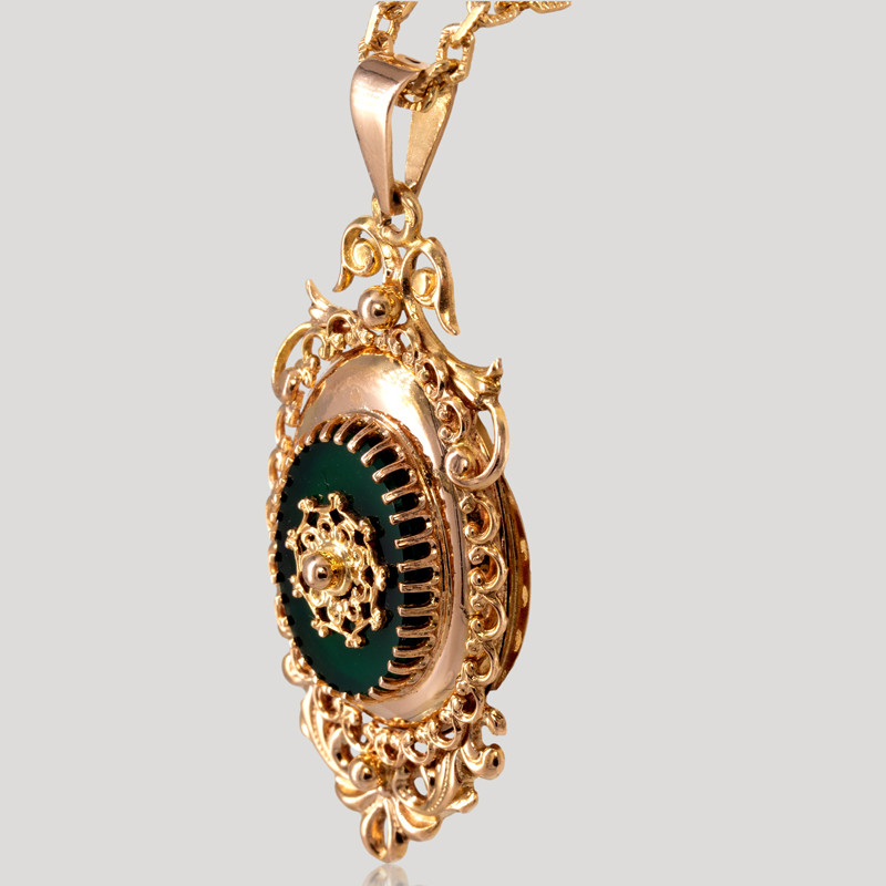 35100080-cassolette-et-chaine