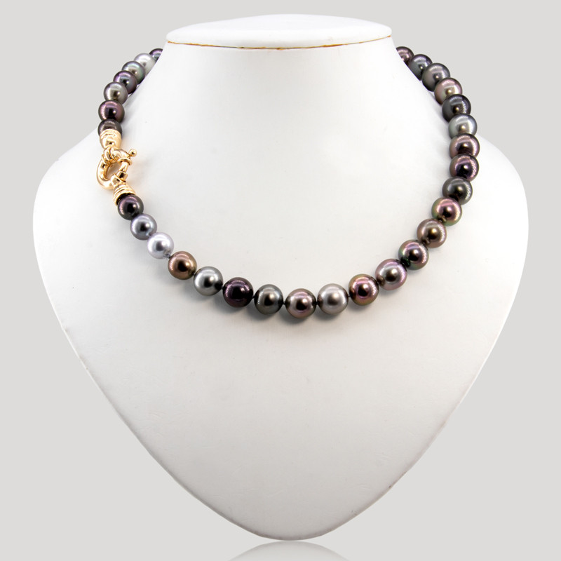 35500106-collier-de-perles-grises