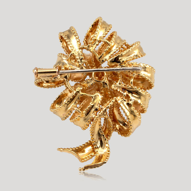 37100076-broche-noeud-vintage-diamants