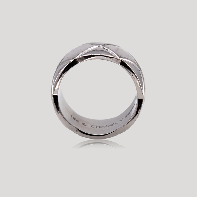 anneau-chanel-matelasse-or-blanc-img-1638
