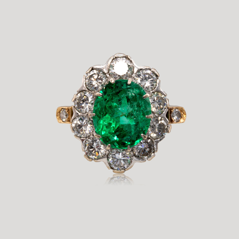 bague-de-fiancailles-emeraude-et-diamants-img-0376