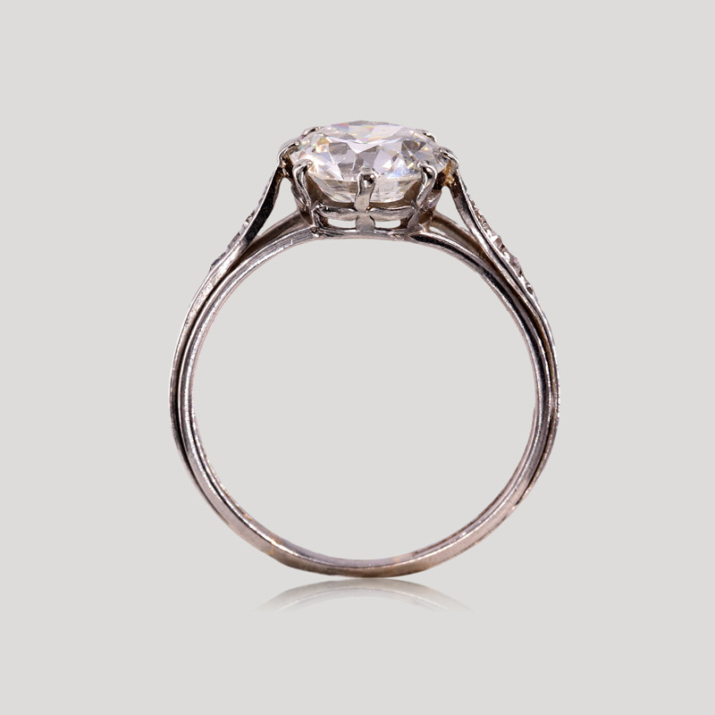 bague-diamants-sur-or-blanc-roses-de-diamants-img-0581