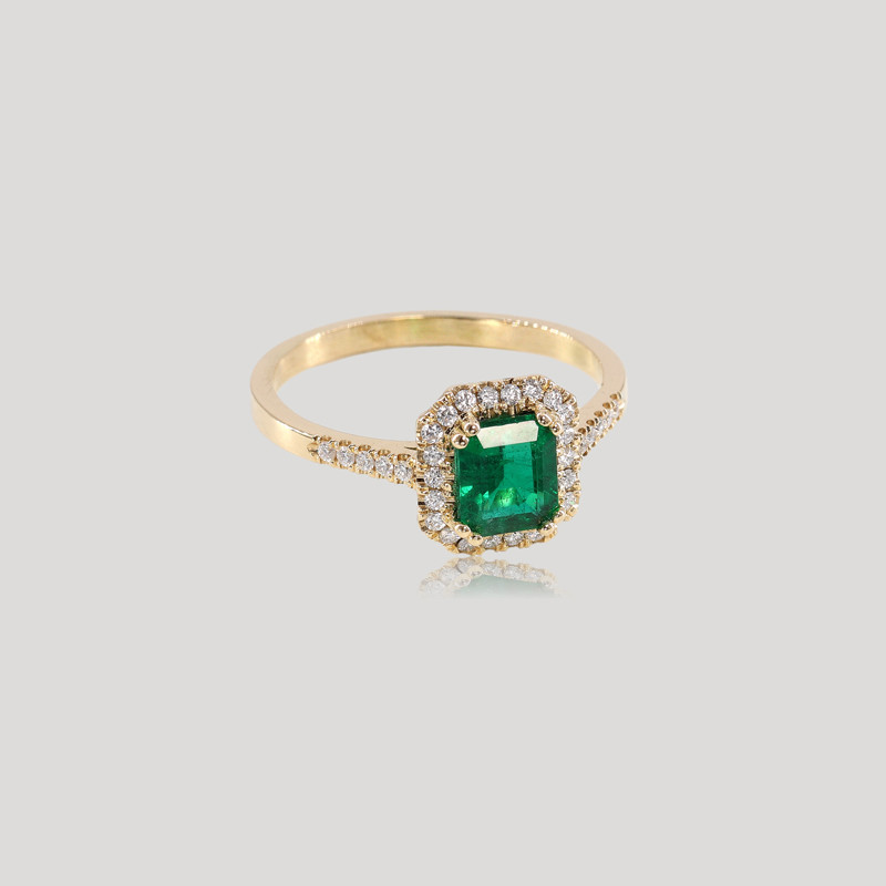 bague-emeraude-entourage-diamants-img-0045