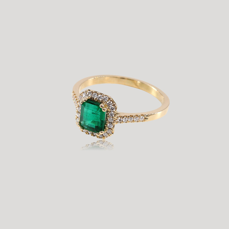 bague-emeraude-pans-coupes-entourage-img-0050