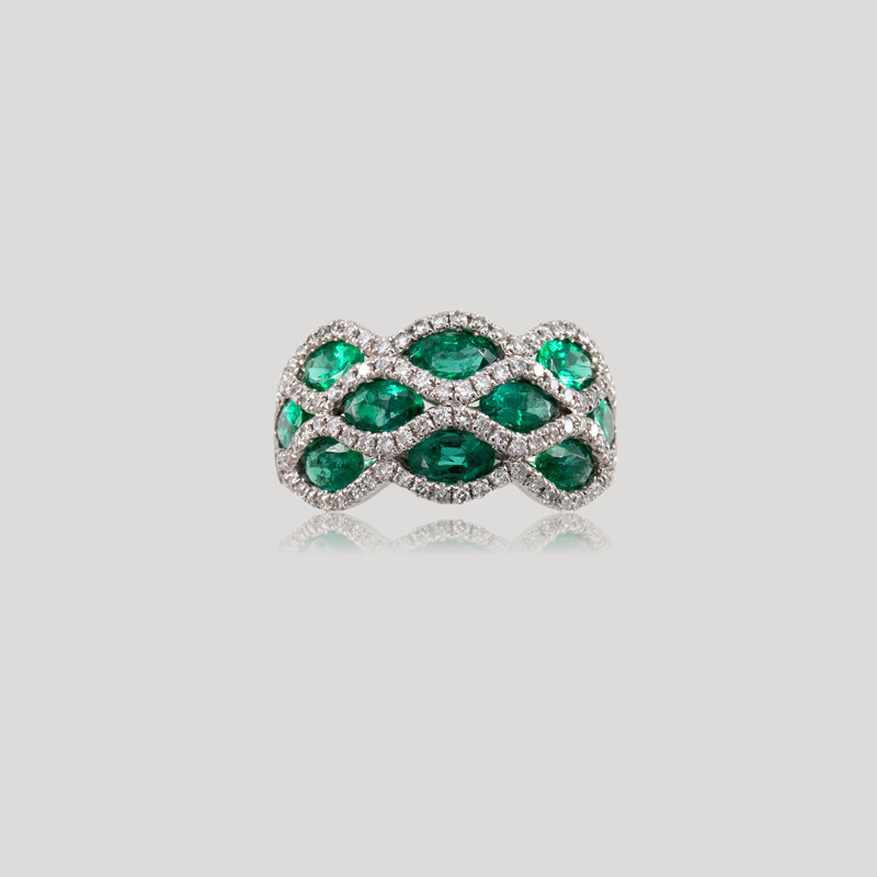 bague-emraudes-navettes-et-diamants-img-1411