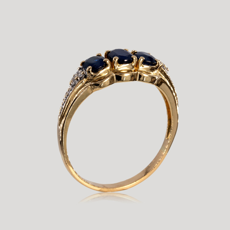 bague-jarretiere-saphirs-diamants-img-4168