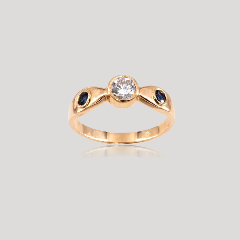 bague-or-jaune-diamant-et-saphirs-sertis-clos-img-1958