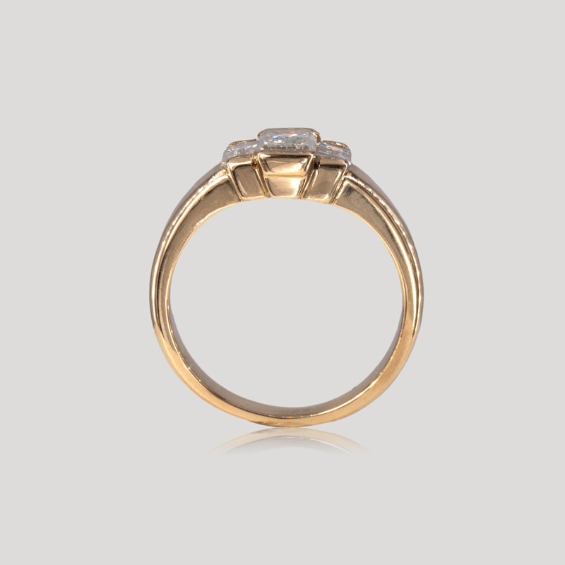 bague-or-jaune-diamants-baguettes-img-4553