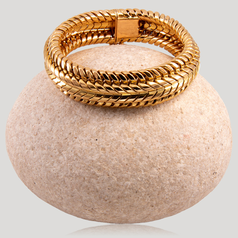 beau-bracelet-or-semi-rigide-img-2106
