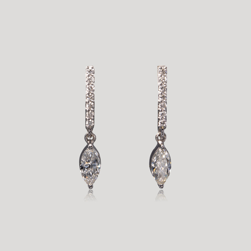 boucles-d-039-oreilles-diamants-navettes-img-5411