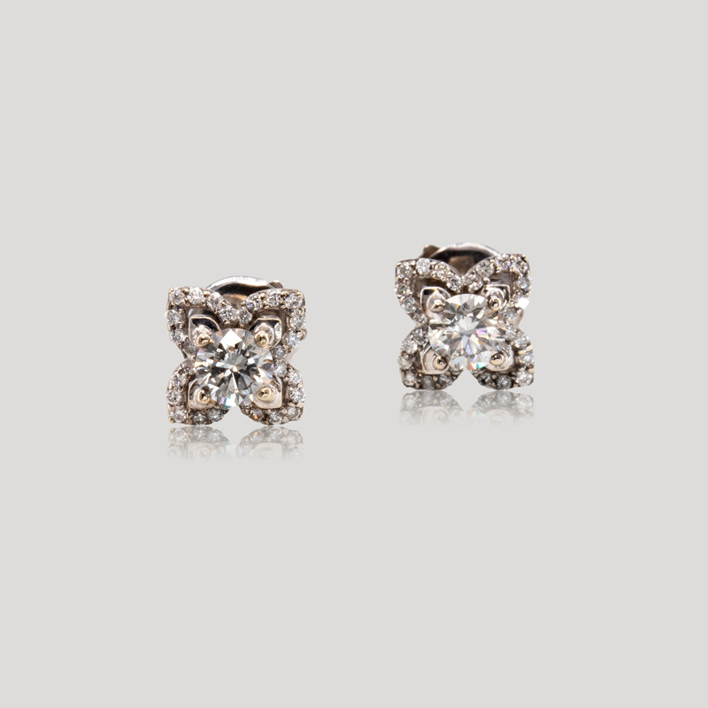 boucles-d-039-oreilles-lotus-diamants-img-1501