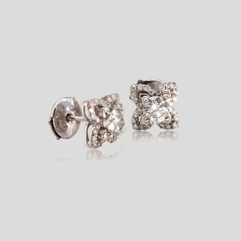 boucles-d-039-oreilles-lotus-diamants-img-1508