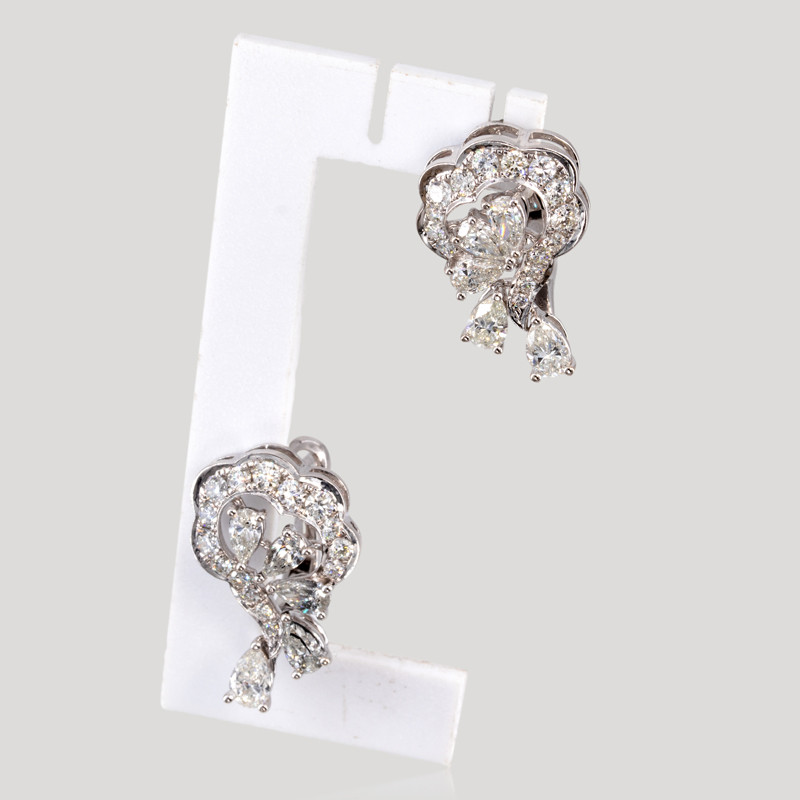 boucles-d-oreiles-or-gris-et-diamants-img-2416