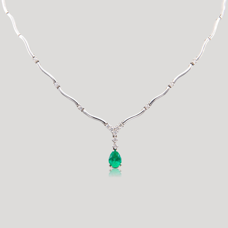 collier-articule-emeraude-diamants-img-0525
