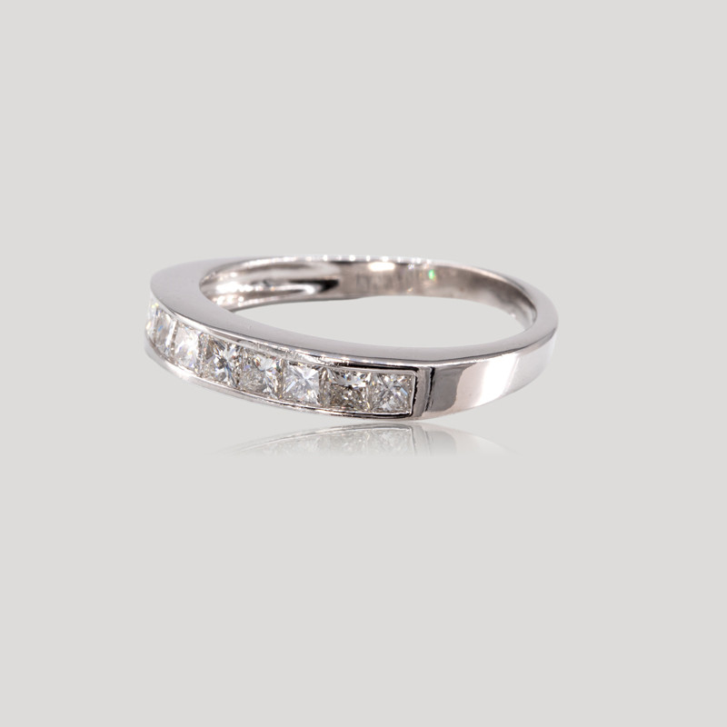 demi-alliance-or-blanc-diamants-princesse-img-1375