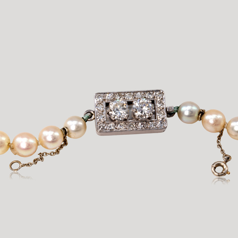 fermoir-diamants-collier-de-perles-img-1860