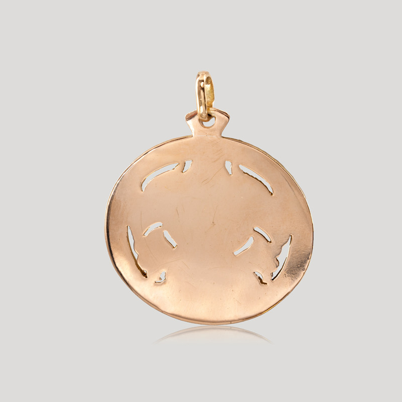 medaille-vierge-voilee-en-or-img-2383