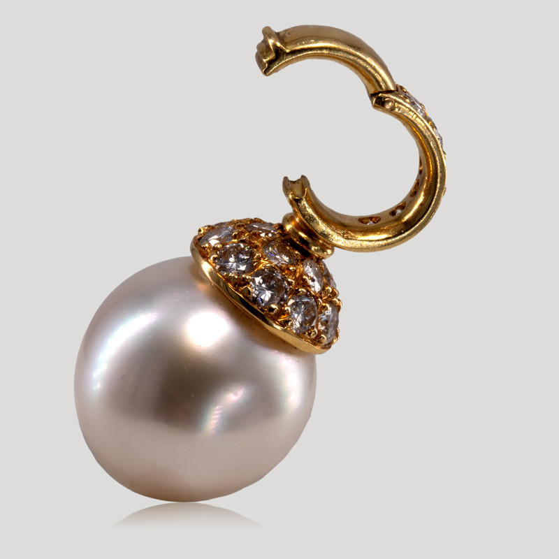 pendentif-perle-baroque-et-diamants-img-4026
