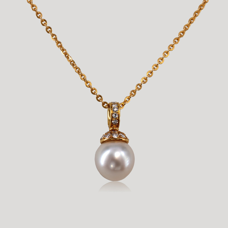 pendentif-perle-baroque-et-diamants-img-4038