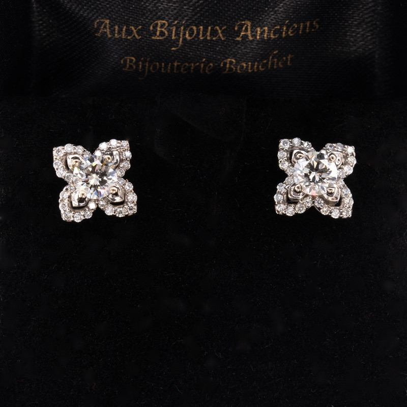 puces-d-039-oreilles-lotus-diamants-img-1488