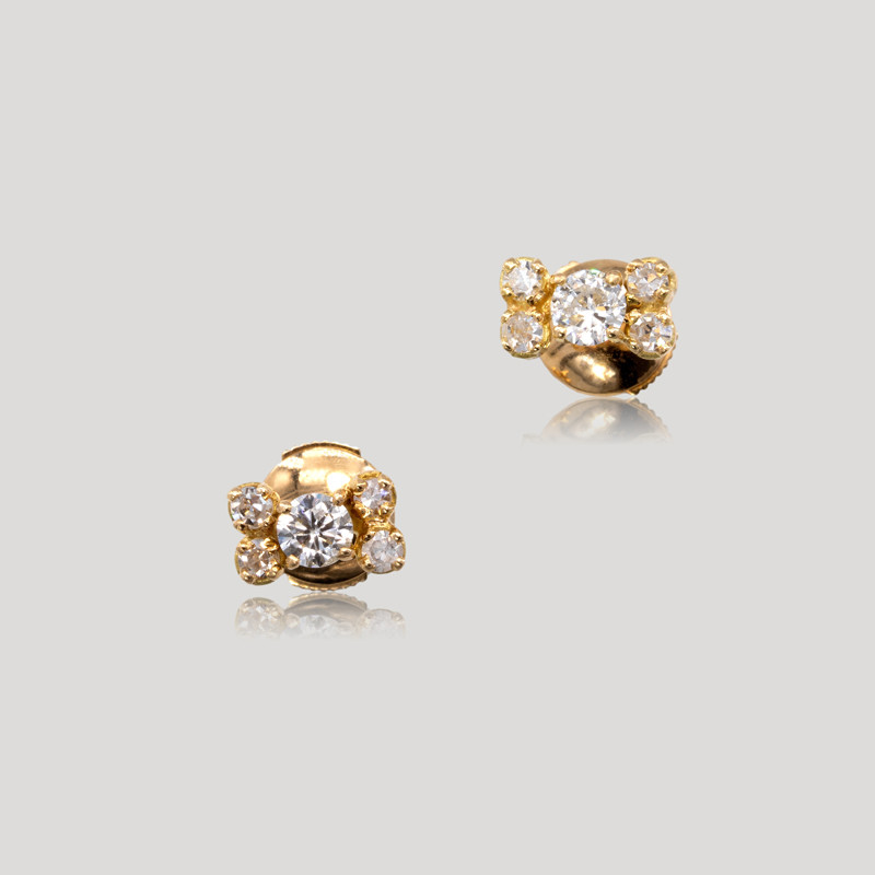 puces-d-039-oreilles-noeuds-diamants-img-1813